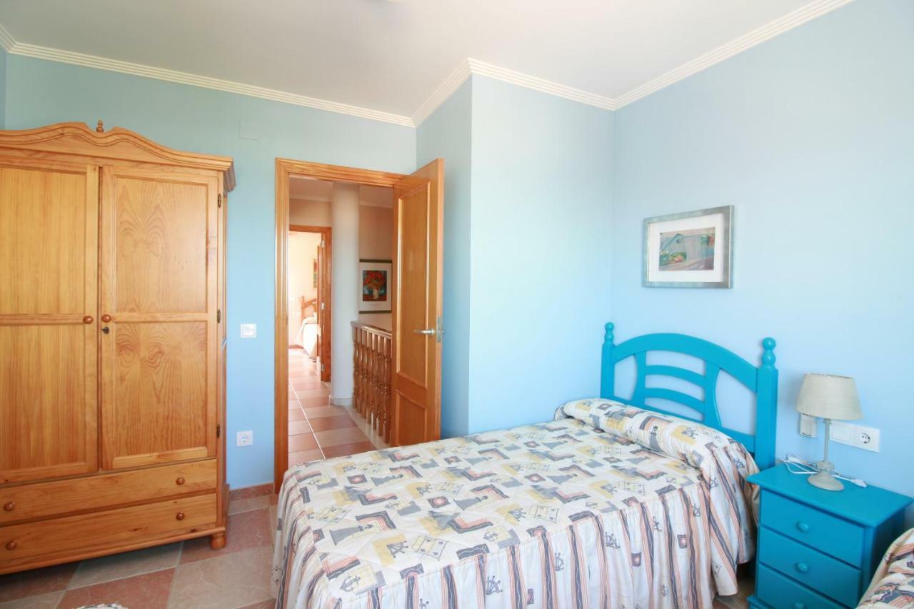 Oliva Holidays 3 Esterno foto